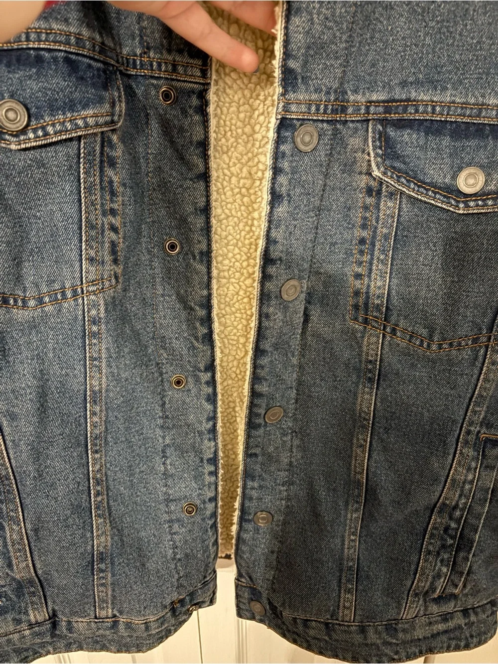 Forever 21 Men Sherpa-Lined Jacket in Cream with Dark Blue Trim
